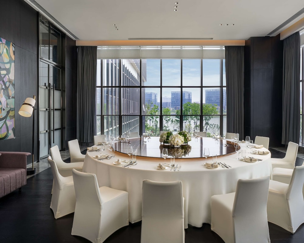 Hyatt Centric Lakeside Ningbo 39/47