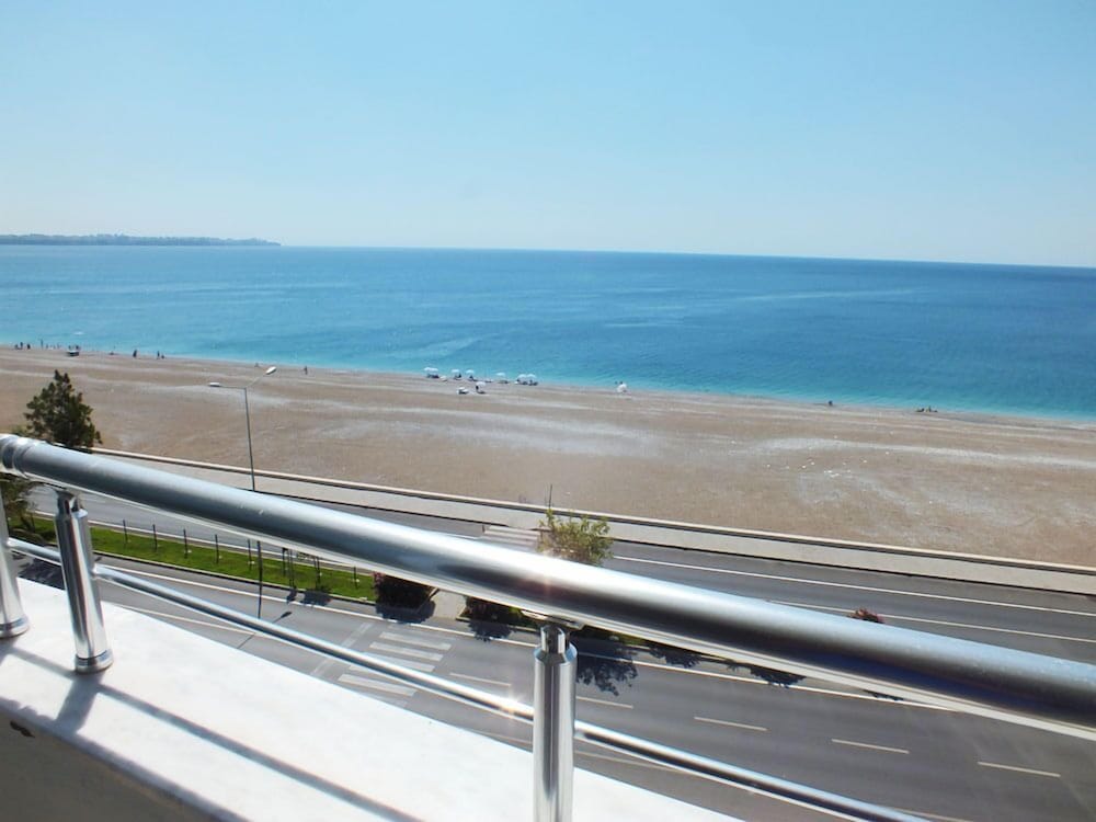 Acropol Beach Hotel 41/44