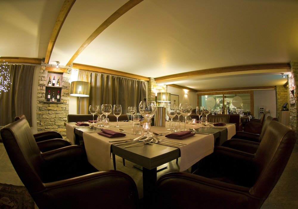 Chamois D'or Hotel & Spa 43/48