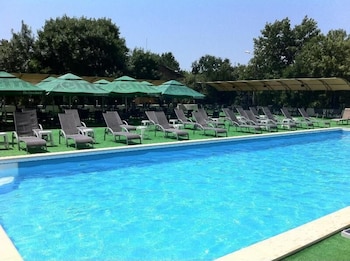 North Star Continental Resort 3/55