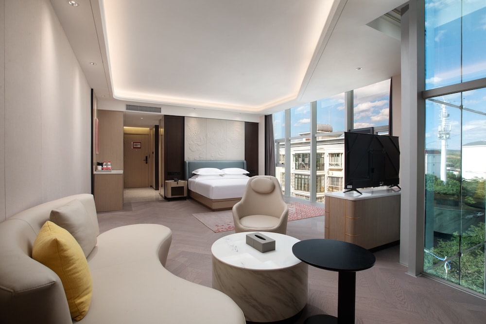 Ramada by Wyndham Honghe Kaiyuan 28/52