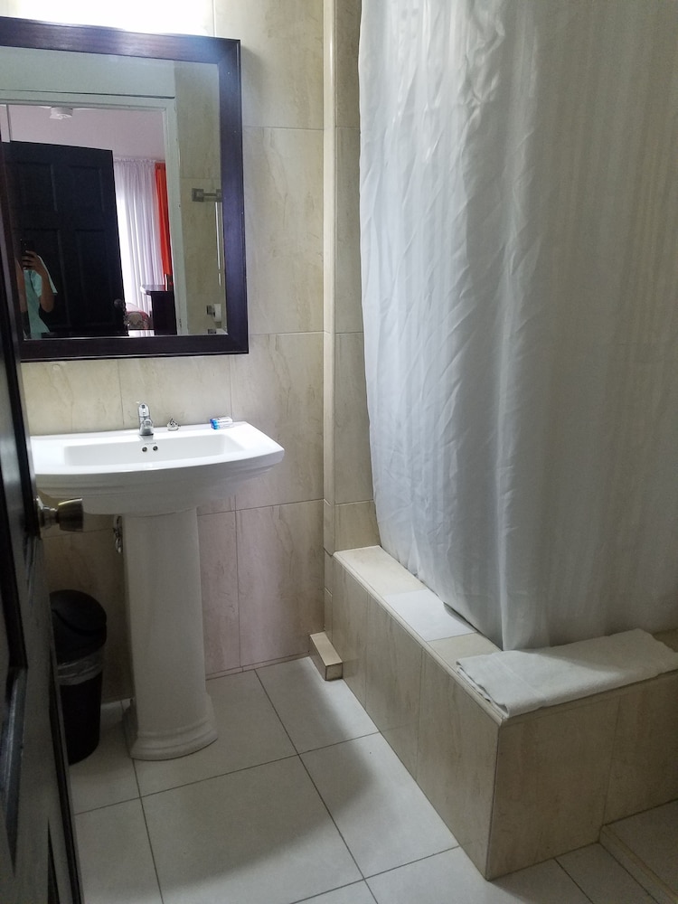 Firefly Beach Cottages and Suites 43/78