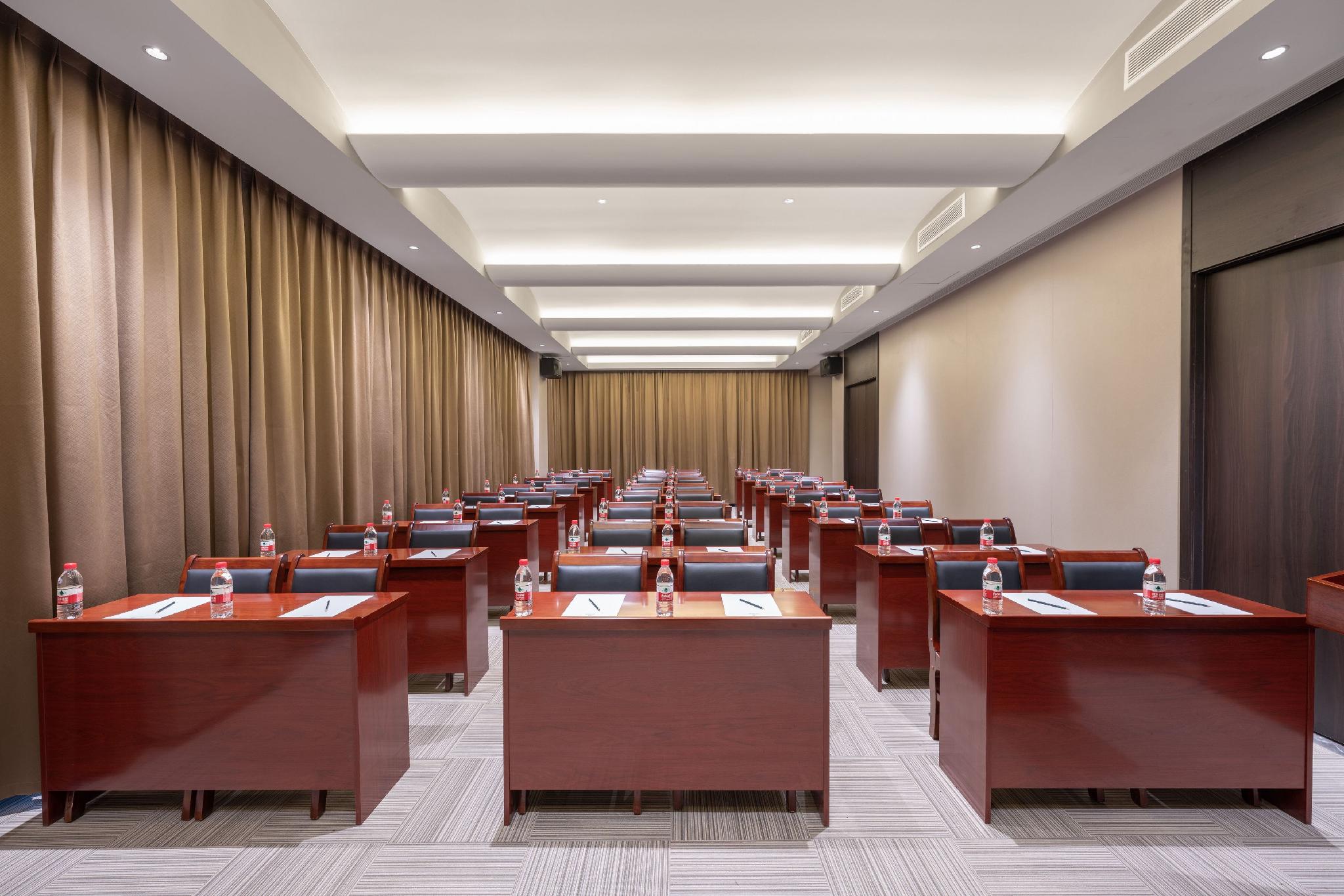 Inzone Garland Selection Hotel (Jinan Sunac Paradise Cultural Tourism City Tangye Branch) 21/24