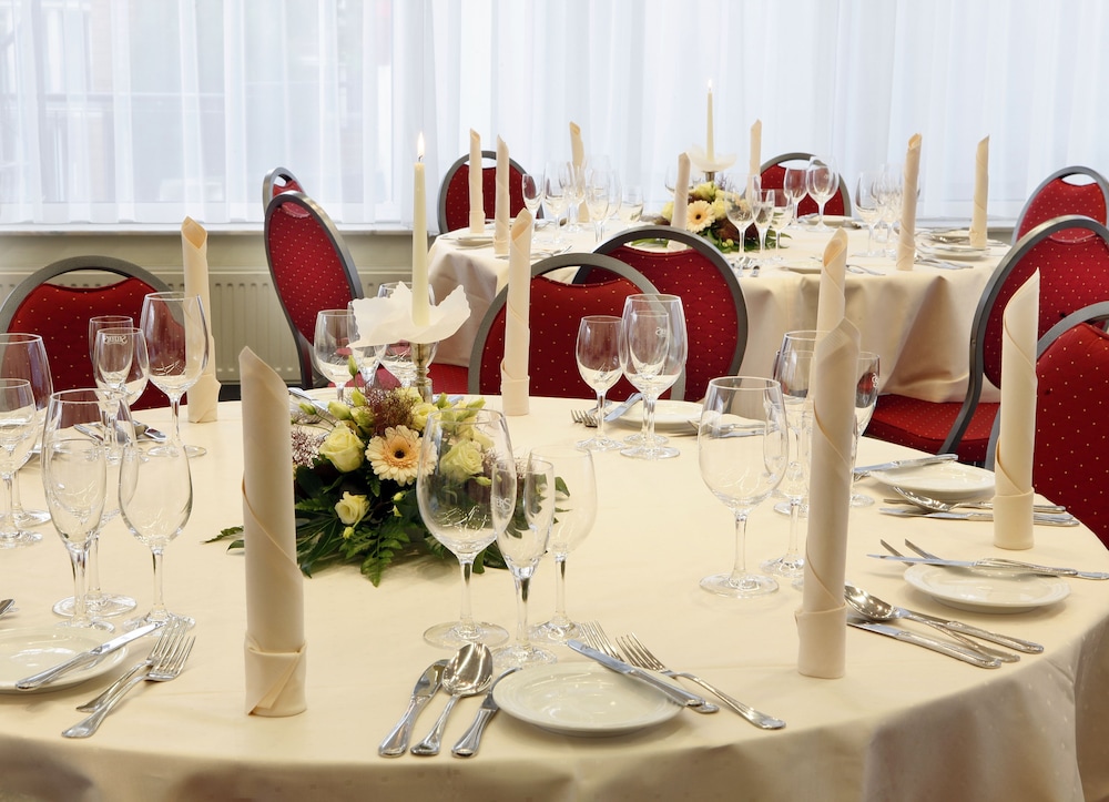 H Hotel Koln Bruhl 34/47