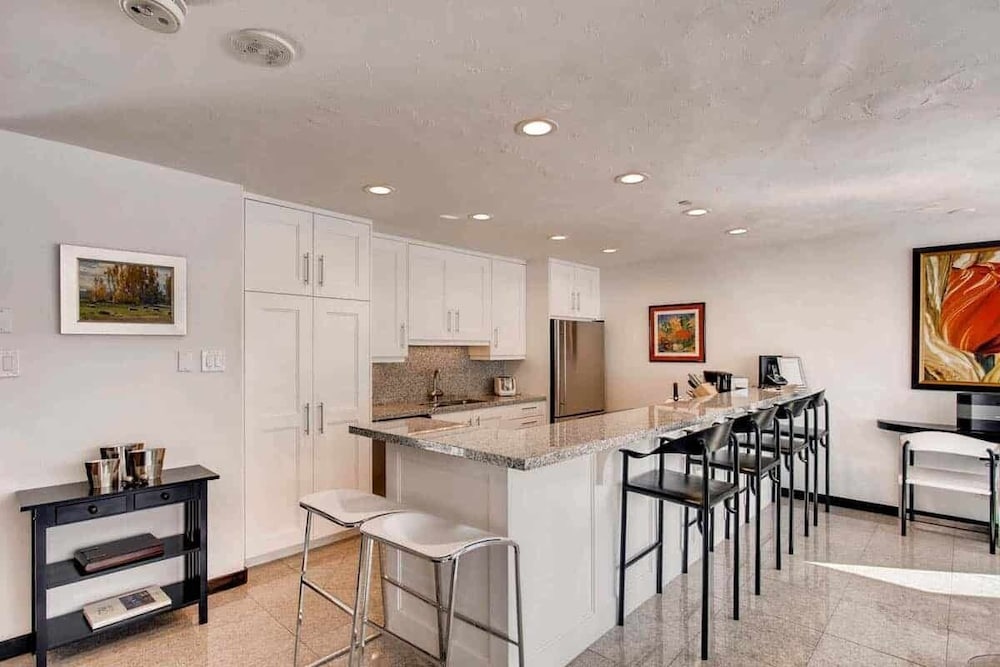 The Vail Spa Condominiums 57/76