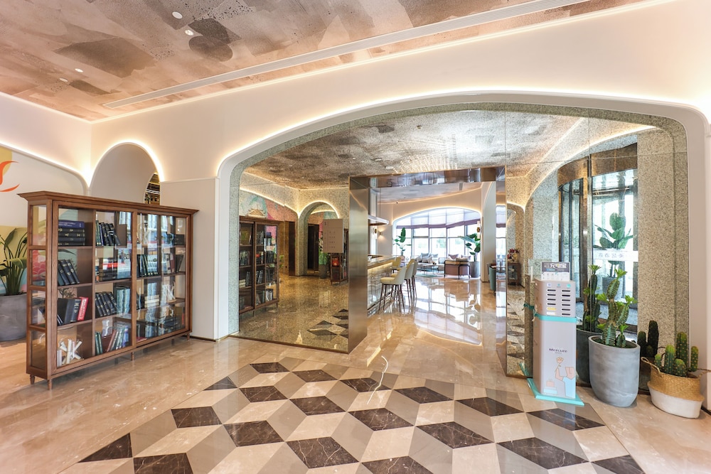 Mercure Jinan West Railway Station 11/65