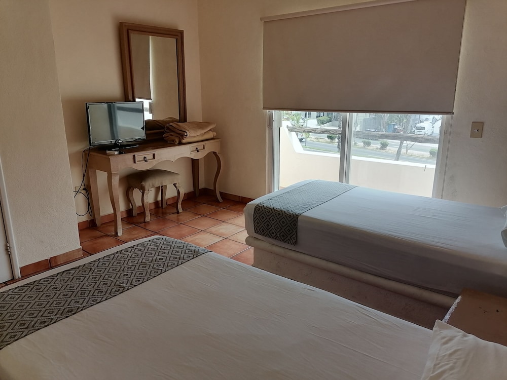 Hotel And Suites Las Palmas Los Cabos 23/68