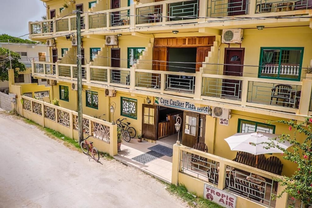 Caye Caulker Plaza Hotel 1/57