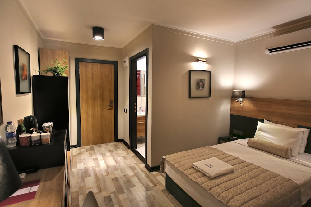 KALEVERA HOTEL 5/25