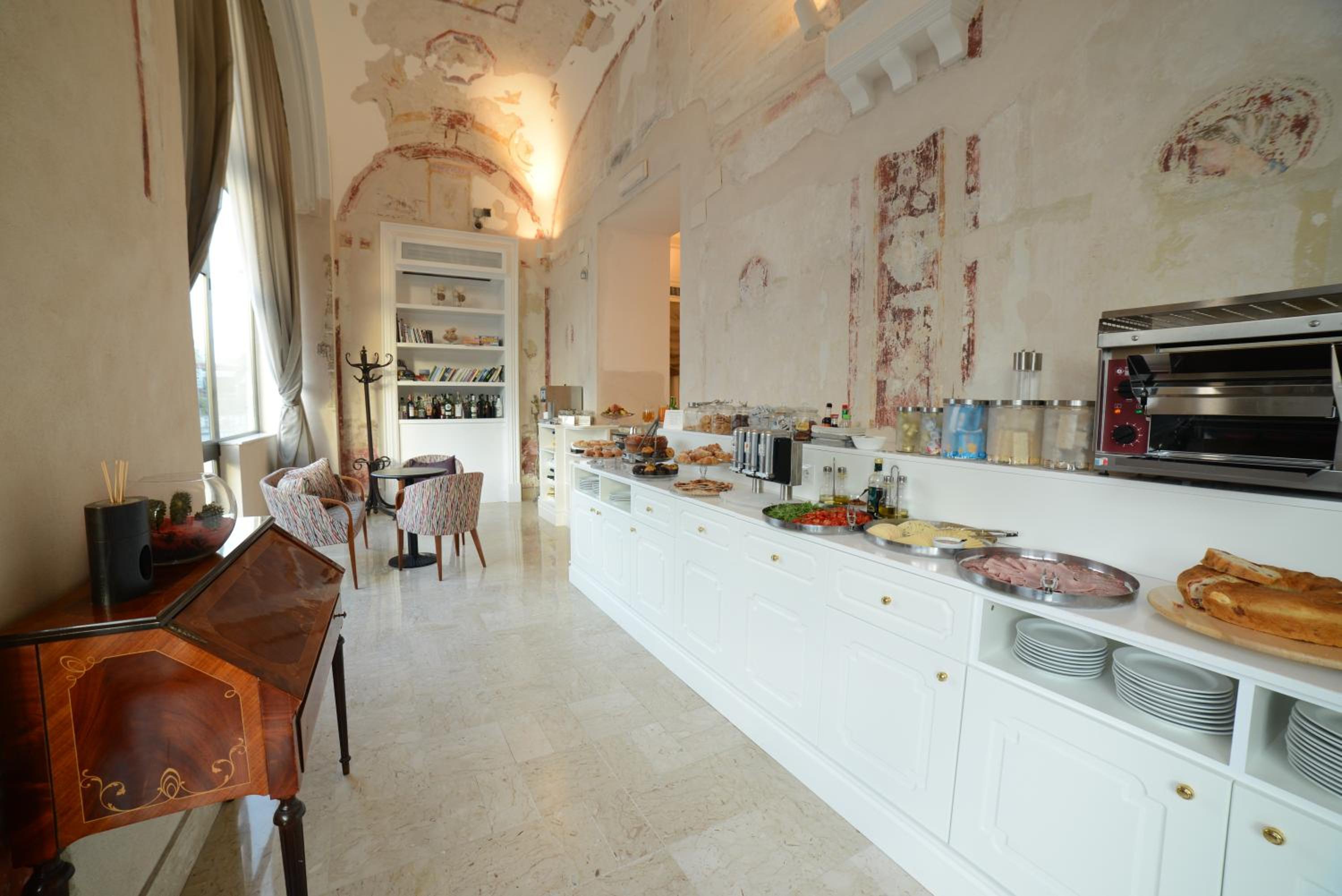 Hotel Vittoria 36/55