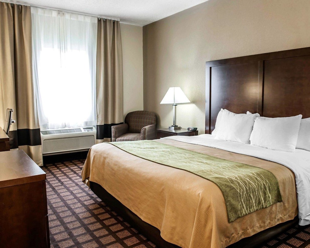 Baymont by Wyndham Richmond I-70 7/41