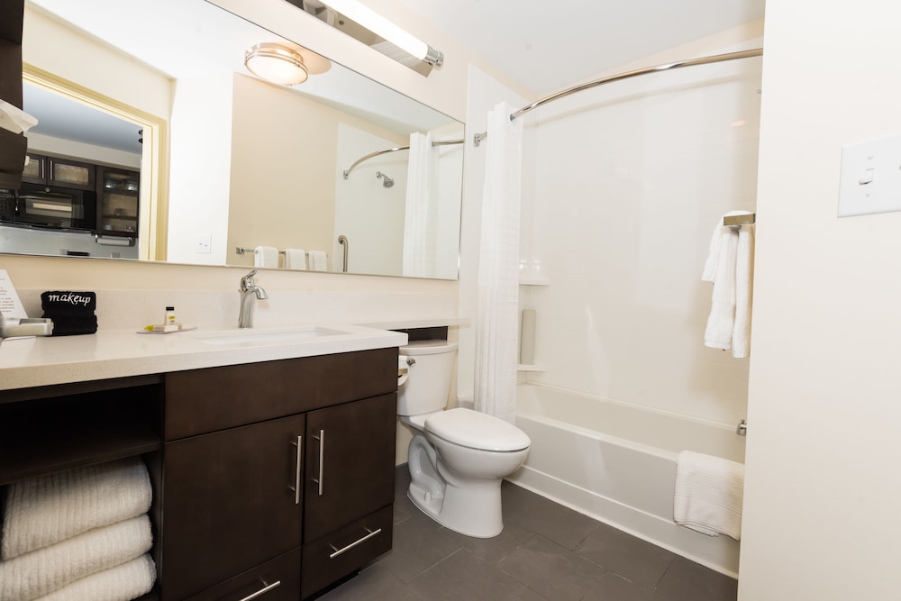 CANDLEWOOD SUITES FT WALTON BCH - HURLBURT AREA 11/39