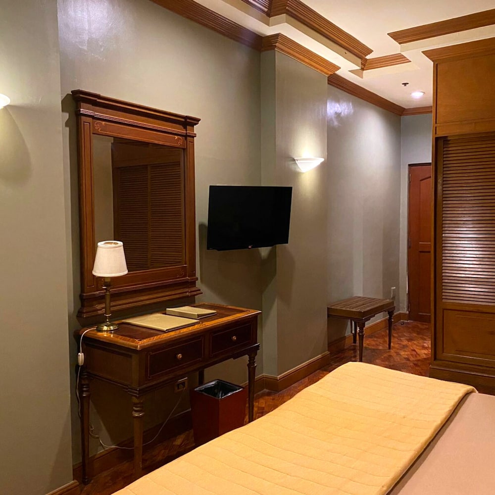 Herald Suites 38/50