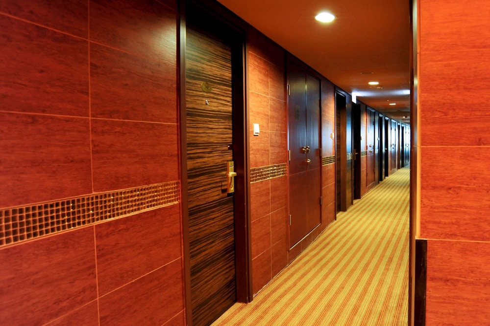 Ramada by Wyndham Hong Kong Grand 37/61