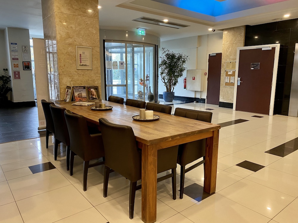 Xo Hotels Blue Tower 49/64