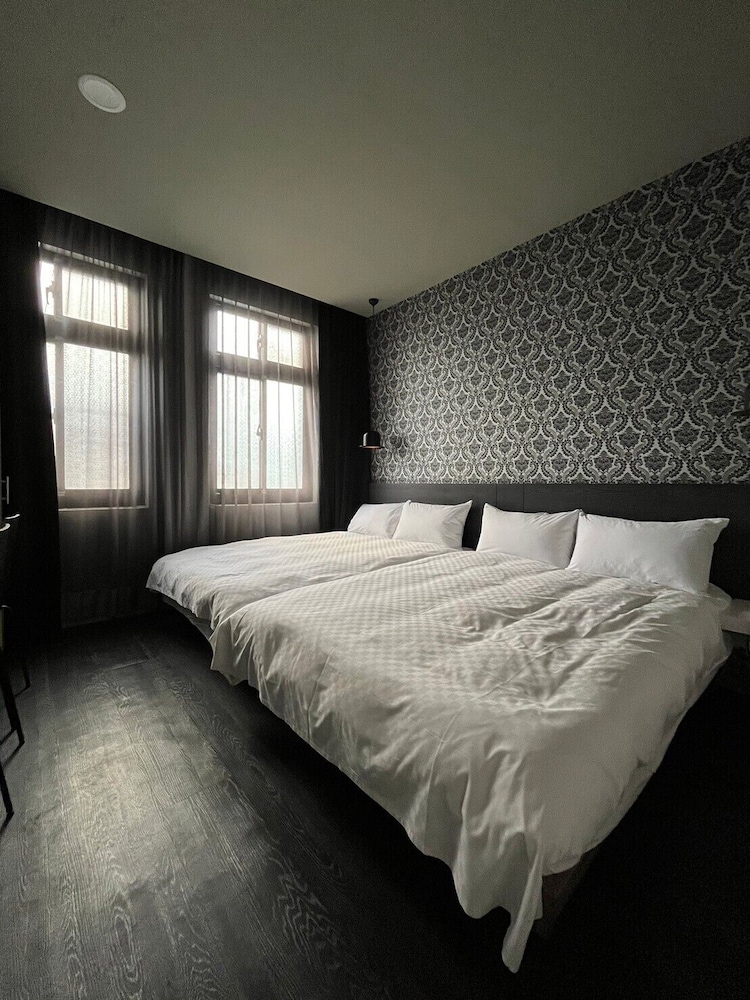 Main Inn 10/46