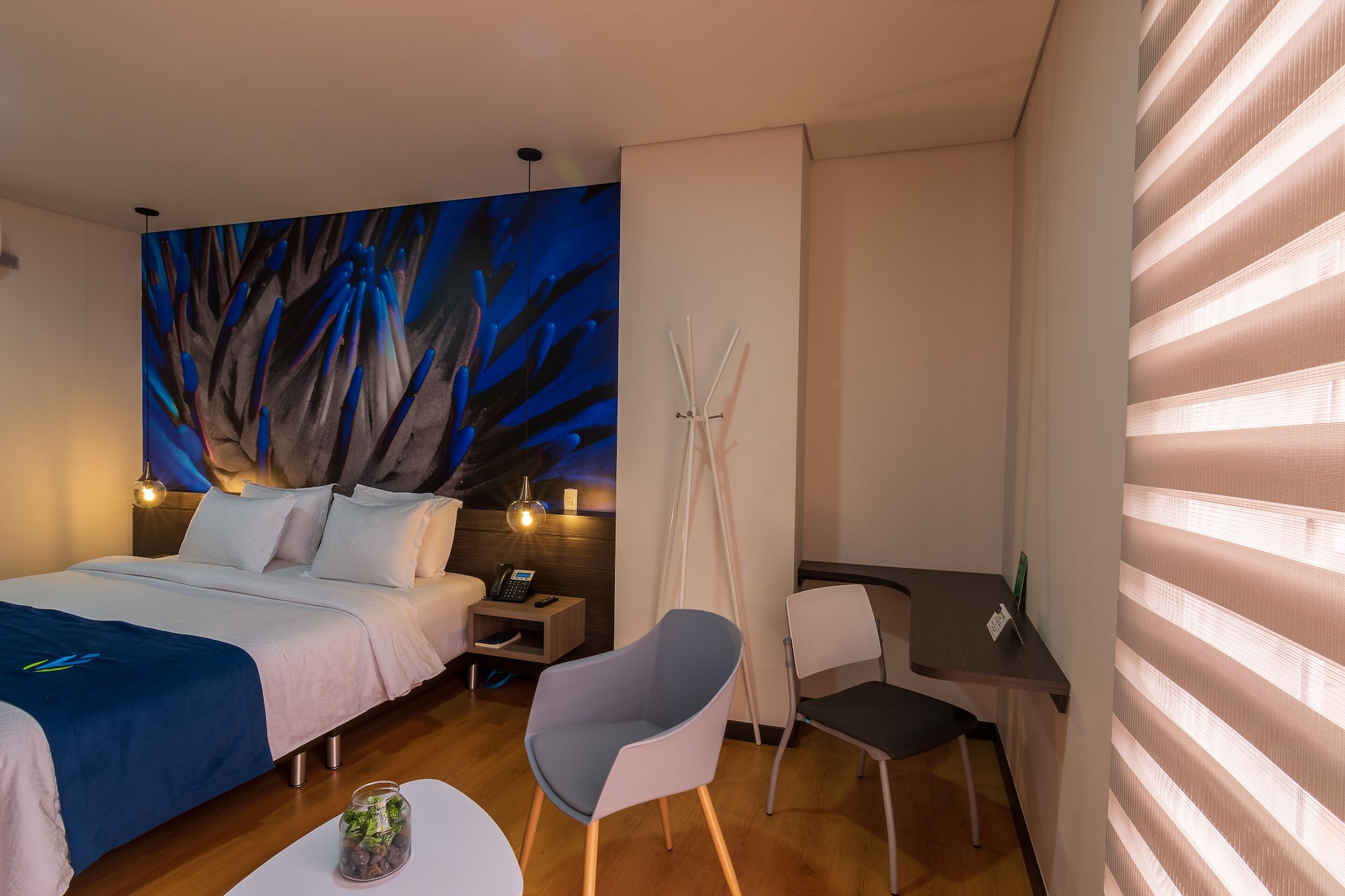 SUPERIOR, DOUBLE BED