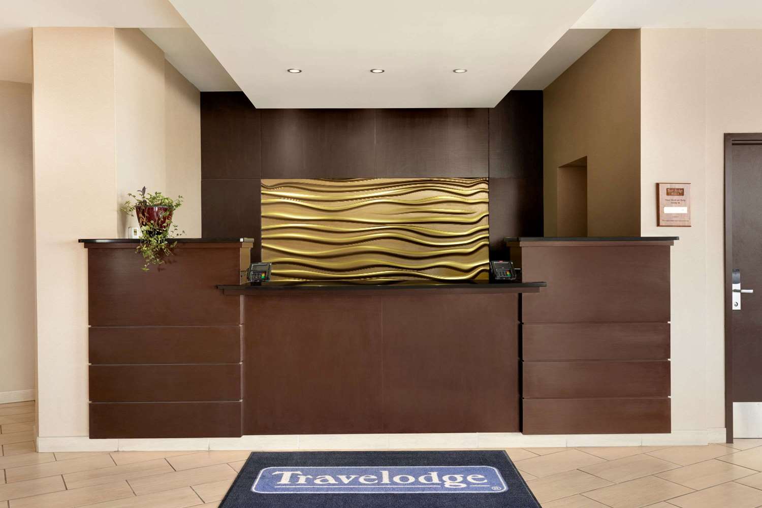 Travelodge Hotel by Wyndham Weyburn 4/23