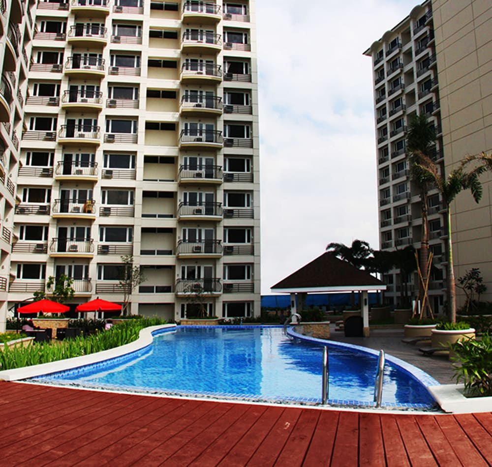 Solemare Parksuites Condo R Us 10/37
