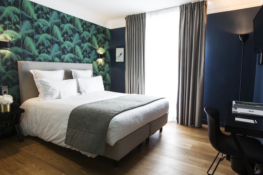 Mathis Elysees Matignon 28/69