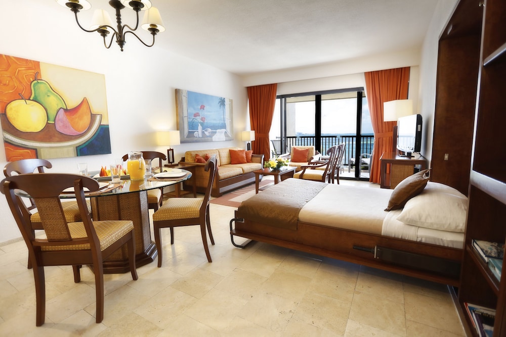 The Royal Cancun All Suites Resort 35/50