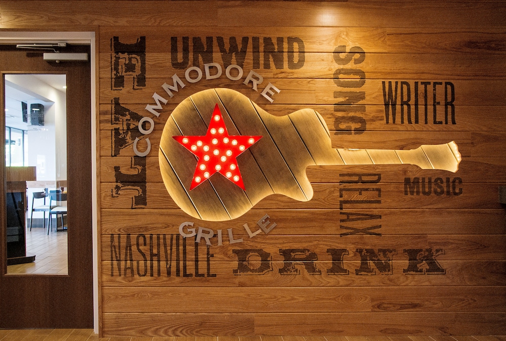 Holiday Inn Nashville-Vanderbilt (Dwtn) 39/82