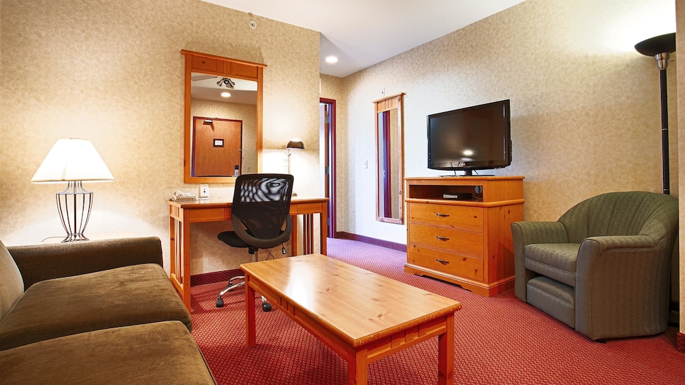 Best Western Plus Valemount Inn & Suites 36/65