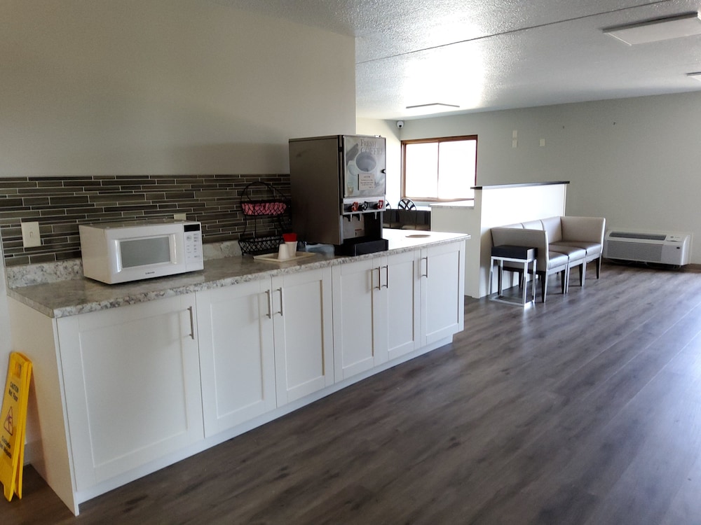 Klopfenstein Inn and Suites 5/34