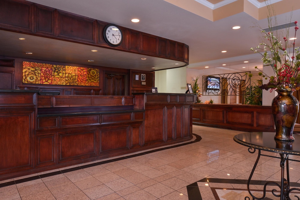 Wyndham Tucson Airport & Conference Center 7/66