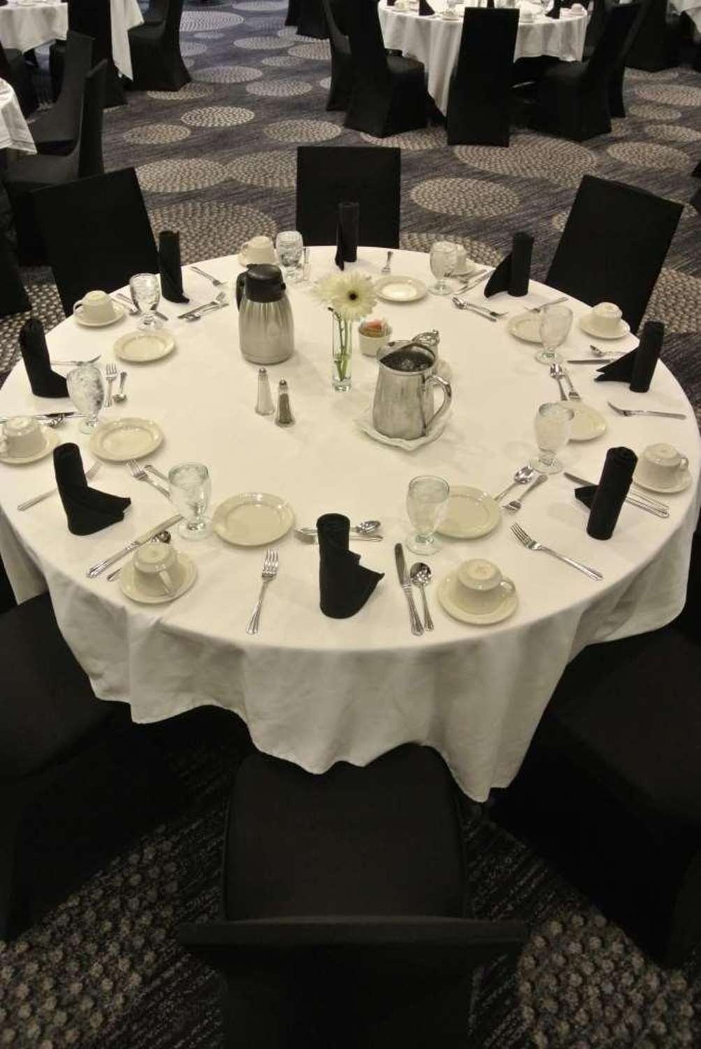 Radisson Blu Hotel Fargo 40/44