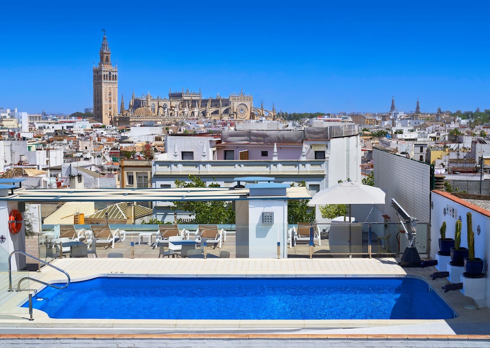 Becquer Hotel 5/59