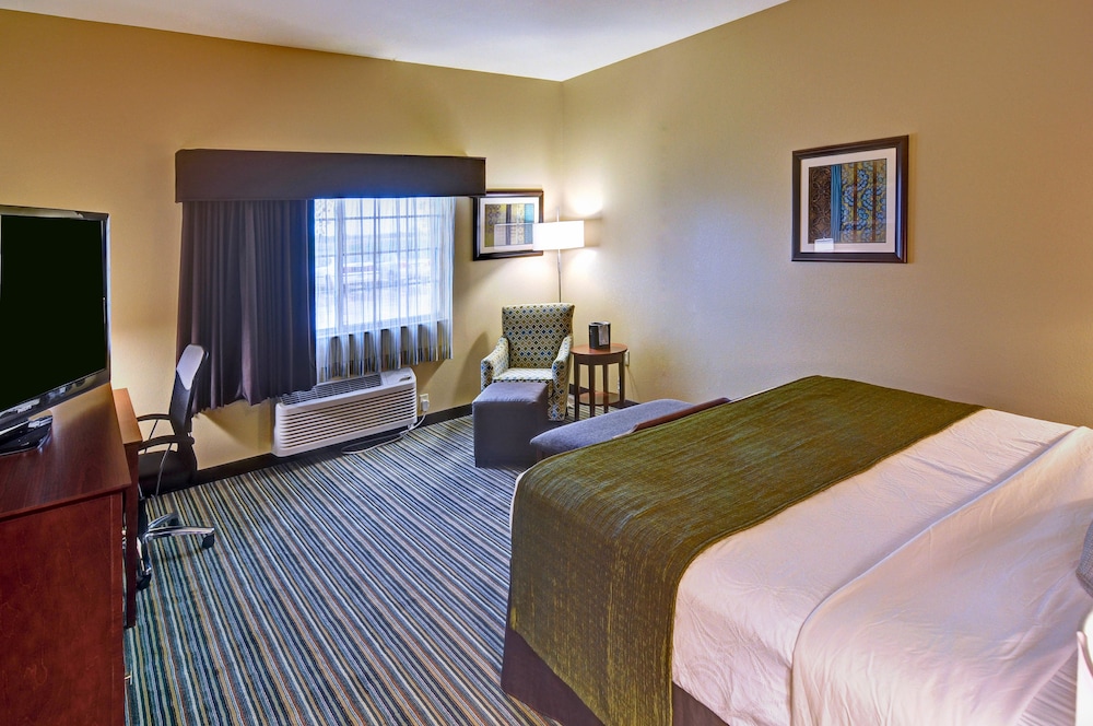 Best Western Plus Patterson Park Inn 13/43