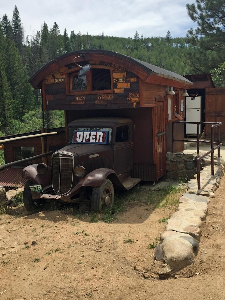The Fold Hotels Steamboat Springs thumb 4
