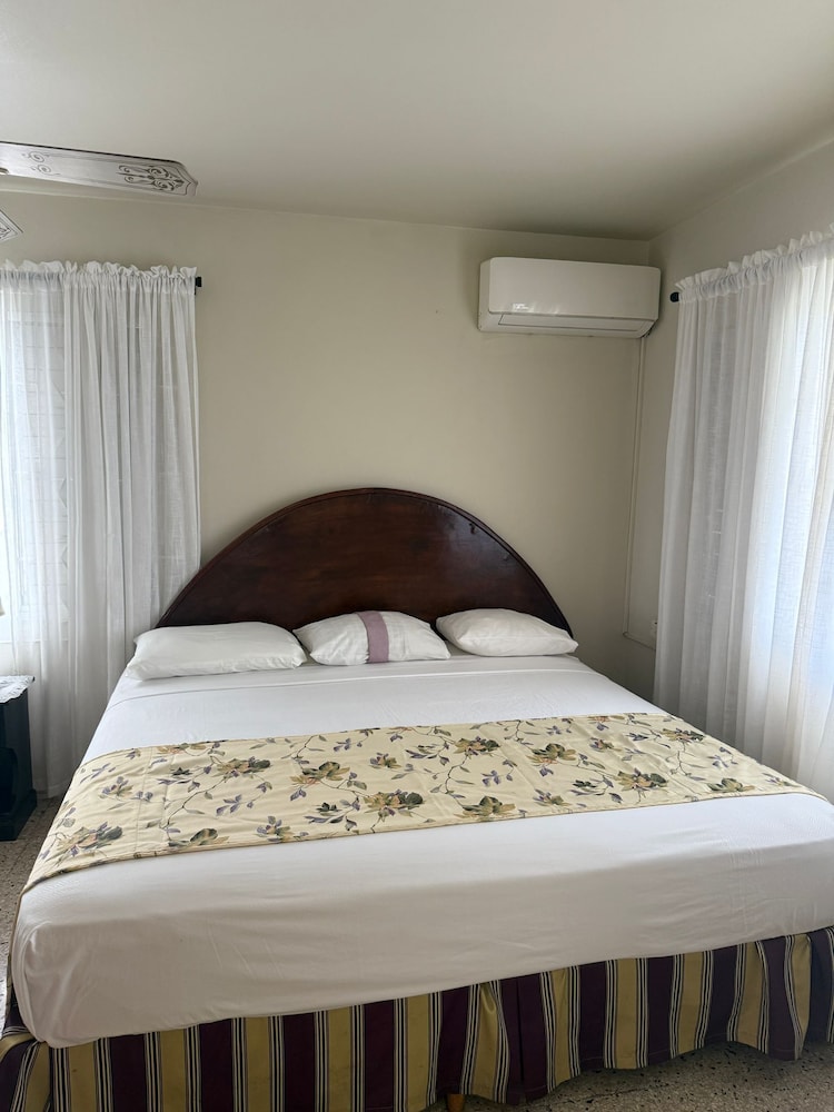 Palm View Guesthouse and Conference Centre 13/42