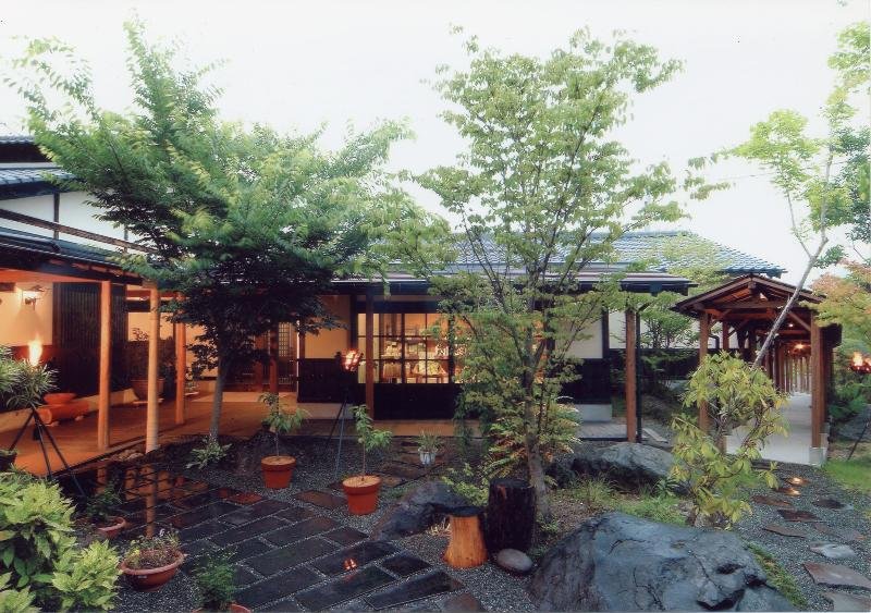 Yufu No Oyado Hotaru 4/21