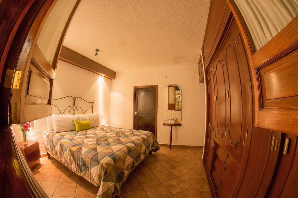 JUNIOR SUITE, SINGLE
