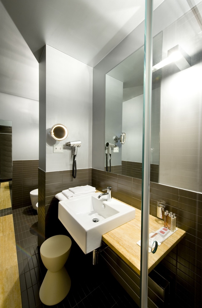 Petronilla - Hotel in Bergamo 37/39