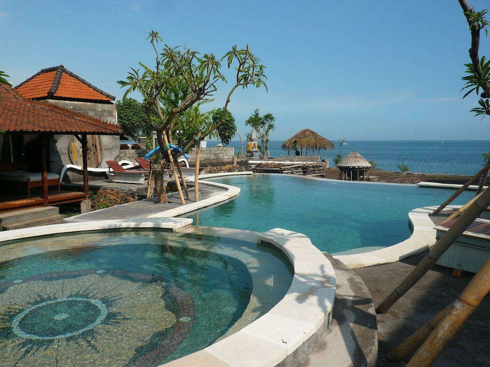 Classic Beach Villas 43/50