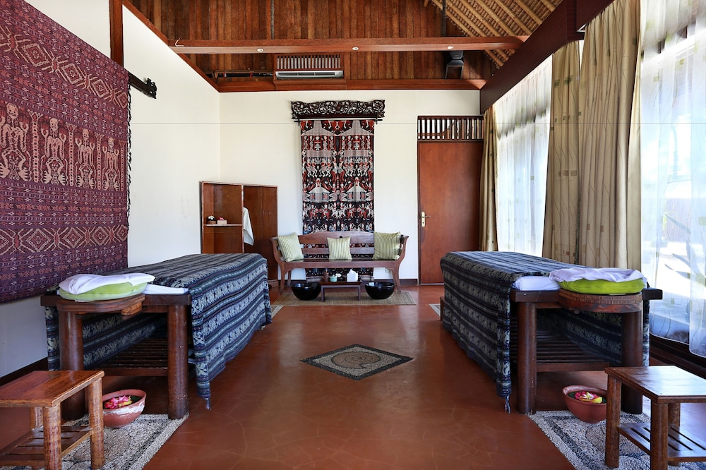 Novotel Lombok Resort and Villas 56/80