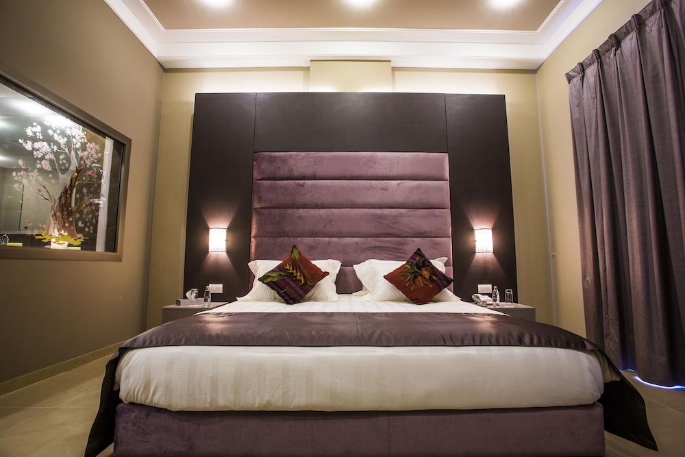 Cherry Blossom Boutique Hotel 22/69