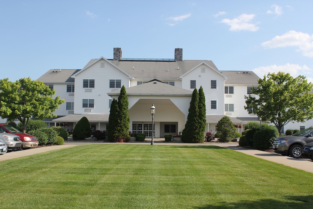 Farmstead Inn & Conference Center 40/47