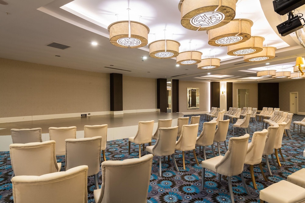 Kirman Hotels Belazur Resort and Spa 60/68