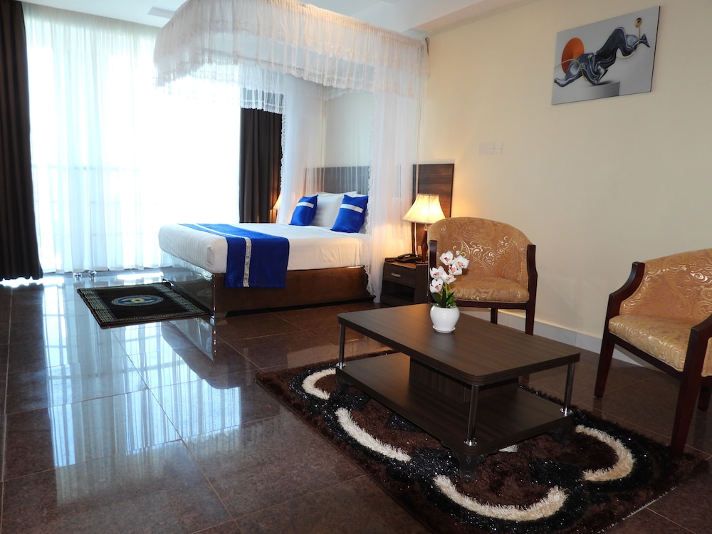Kooki Hotel 36/50
