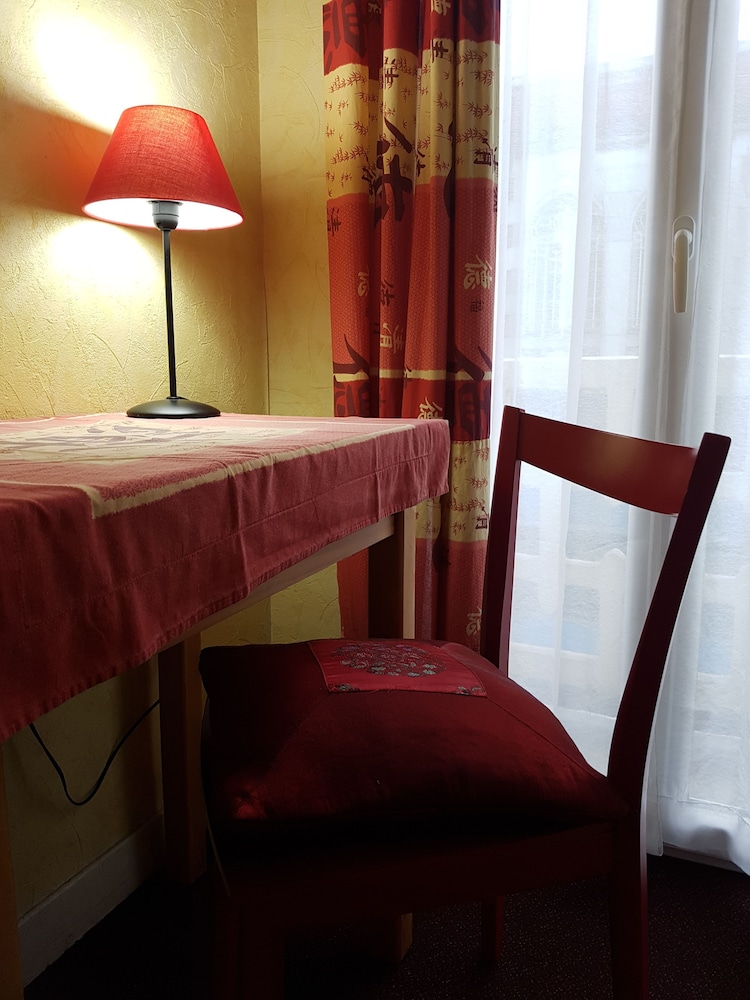 Hôtel Du Centre 33/39