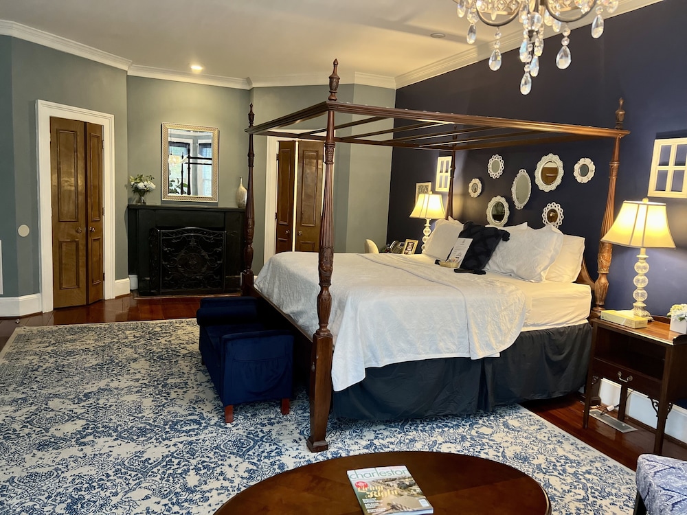 Premium, King Bed