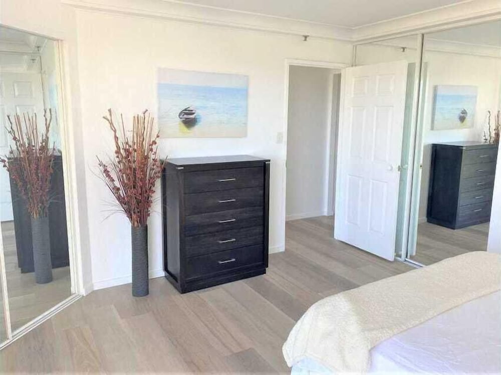 Burleigh Surf Apartments 28/77