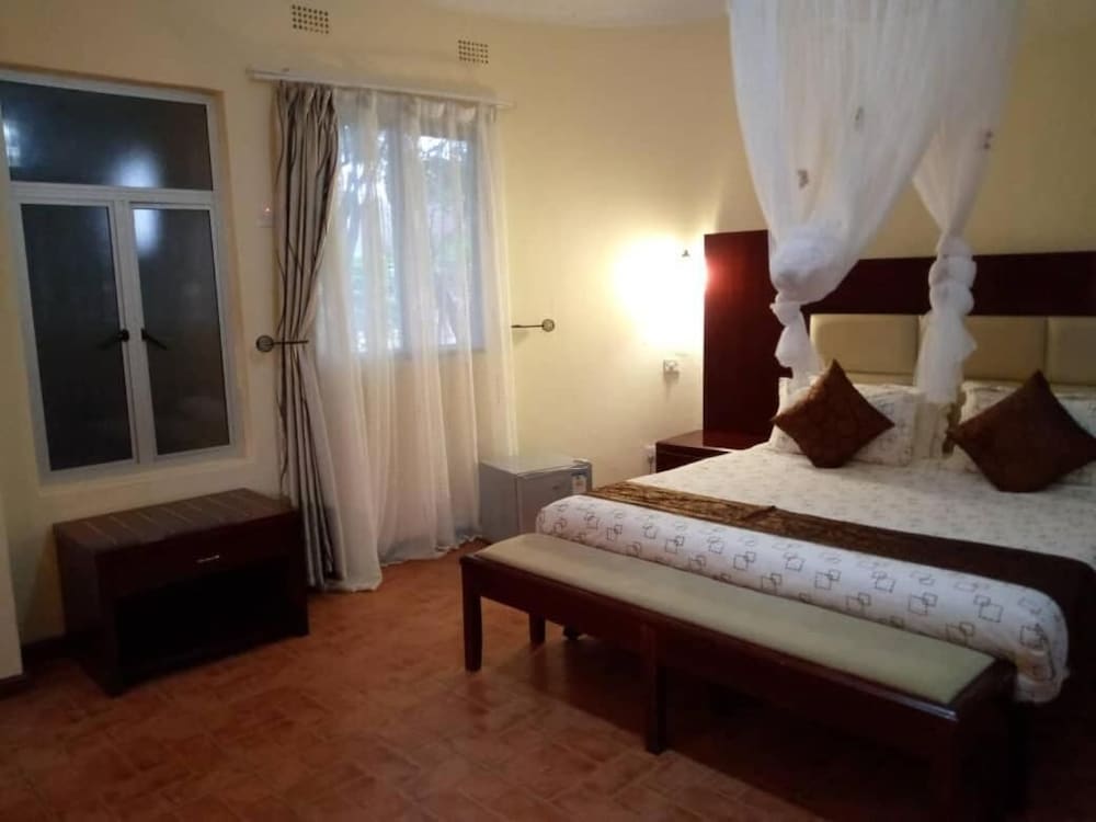 Chamba Valley Exotic Hotel 18/50