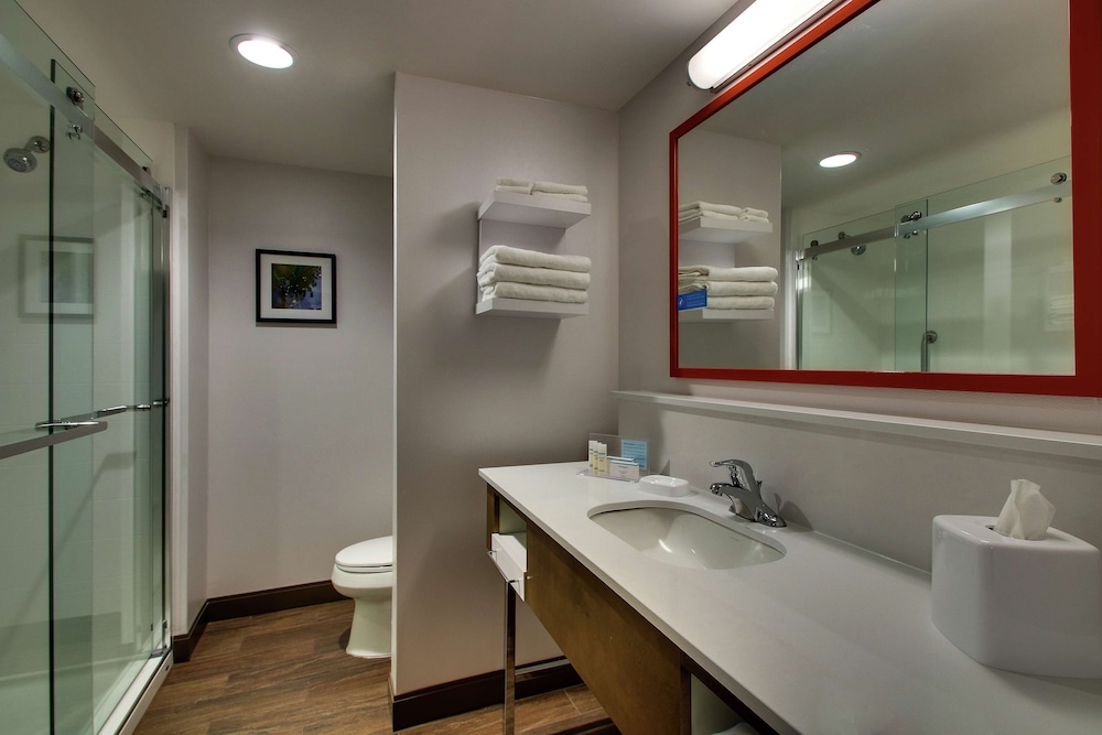 Hampton Inn And Suites Southport 21/56