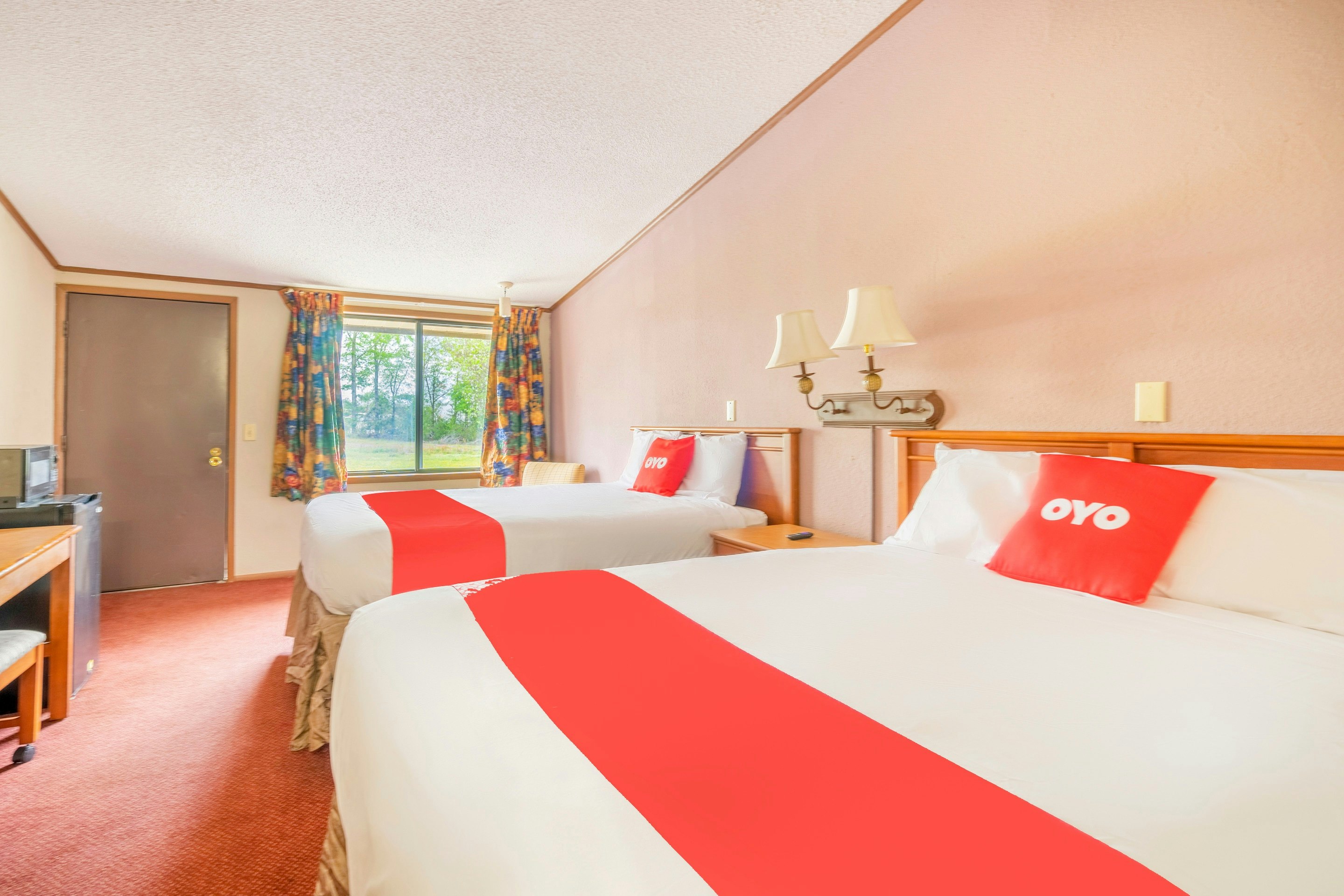 OYO Hotel Daleville AL Hwy 84 54/75