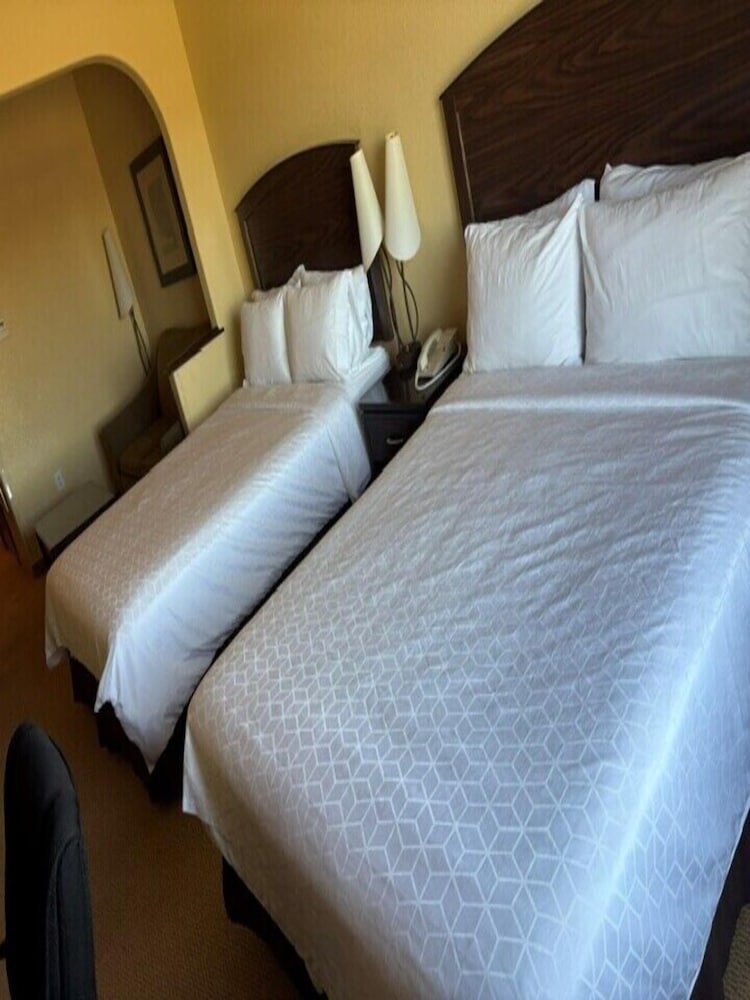 Holiday Inn Denver Parker E470 Parker Road 22/52